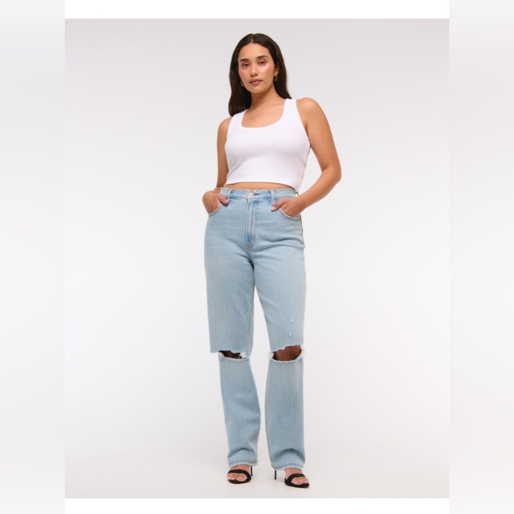 Abercrombie & Fitch 90s Straight Leg Ultra High Rise Jeans